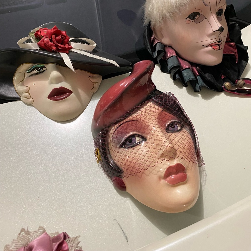 Ceramic hand painted collection MASK.